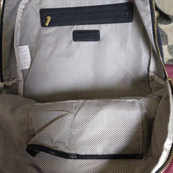 ❤️Amazing STEVE MADDEN Black Nylon Gold Studded Backpack Purse - Picture 6 of 7